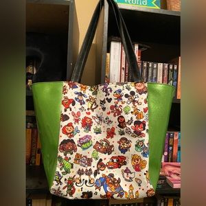 Disney character tote size purse.